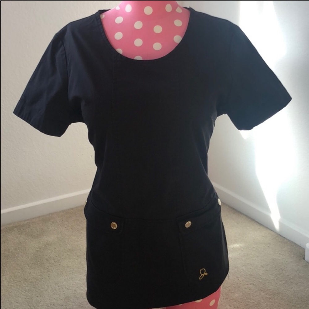 Jaannu scrub top